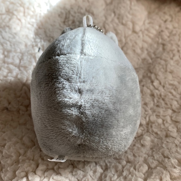 Cute Gray Hamster Keychain - Picture 4 of 5